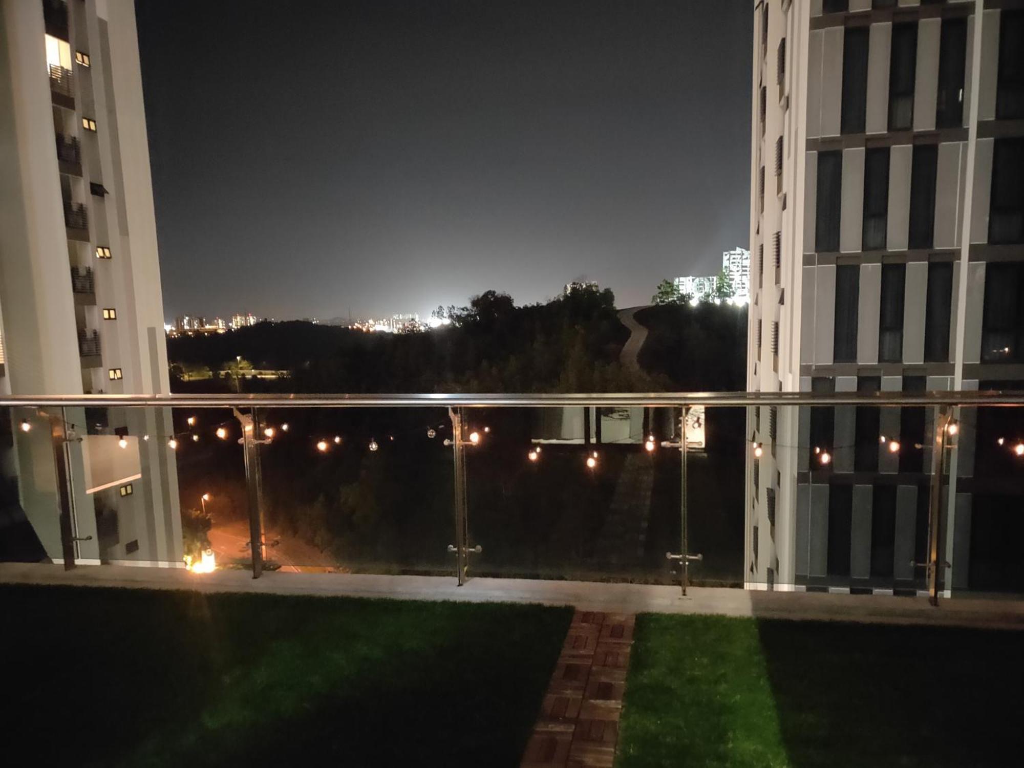 D Bunga مسلم Homestay Pool View Legoland Nusajaya Нусаяя Екстер'єр фото