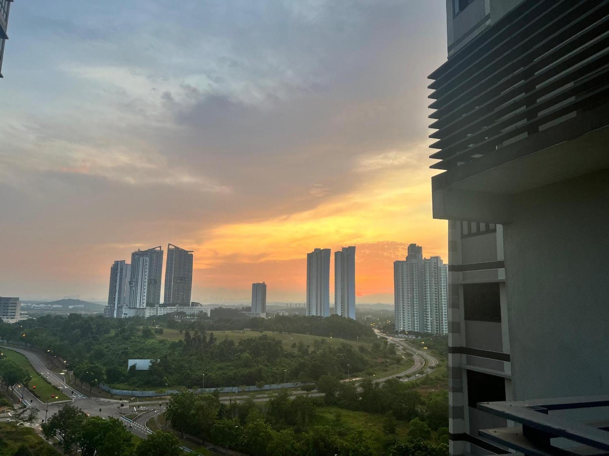 D Bunga مسلم Homestay Pool View Legoland Nusajaya Нусаяя Екстер'єр фото